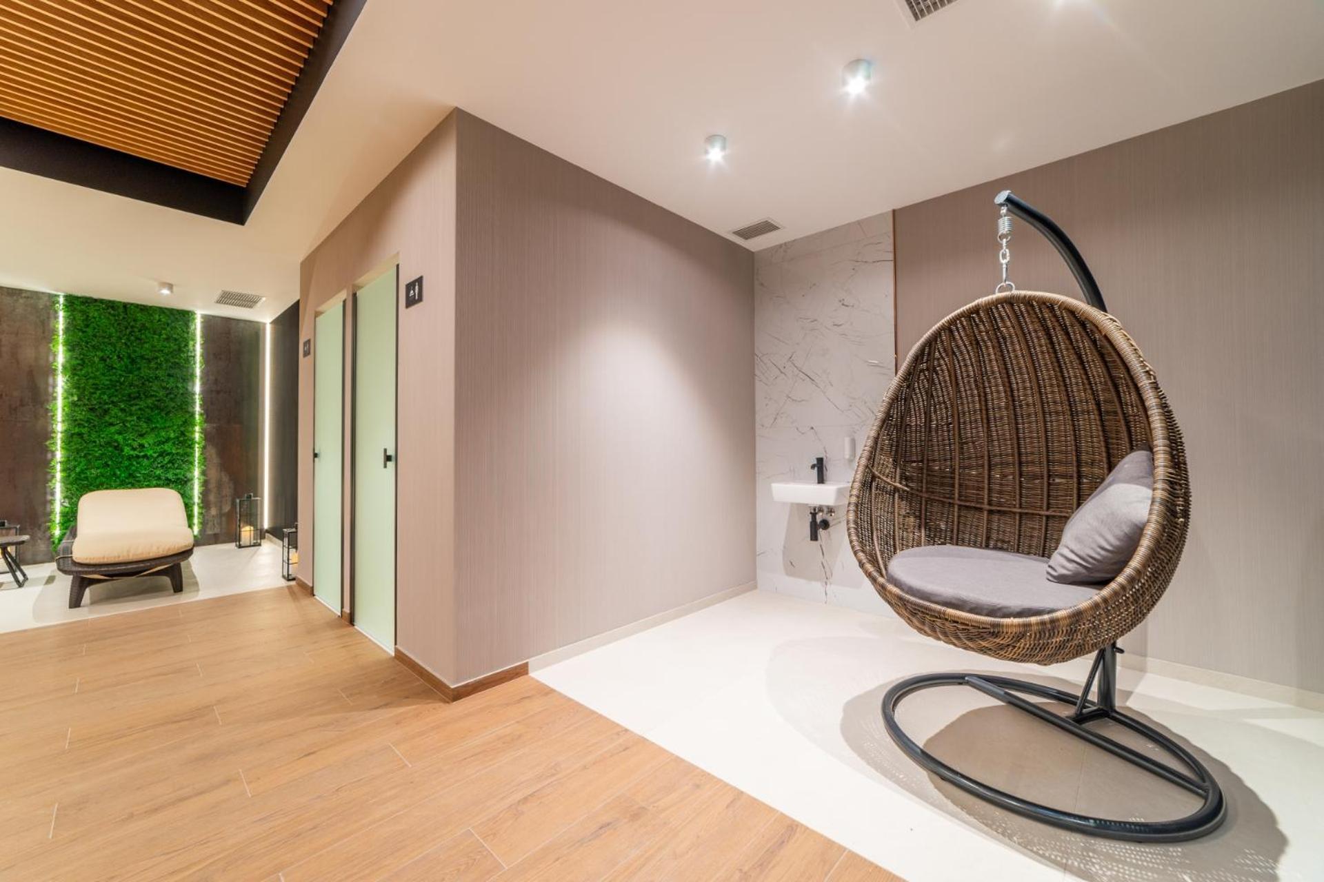 P R A T U M 15 Apartment